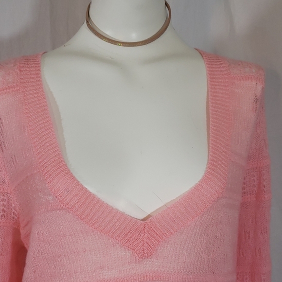 New York & company V neck , 3/4 sleeve S zs - Picture 2 of 8